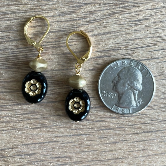 HAND CRAFTED PIERCED EARRINGS - Picture 8 of 14